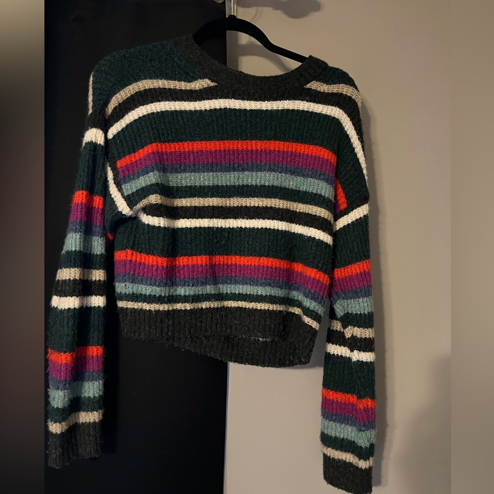 American eagle sweater